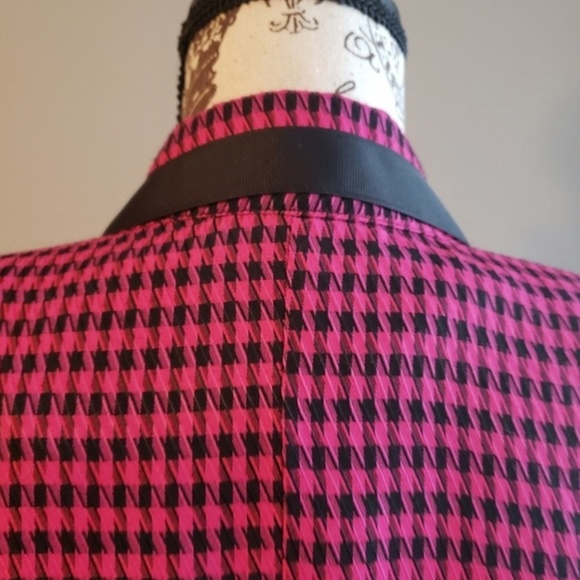 Pink Statement Blazer - Picture 3 of 6